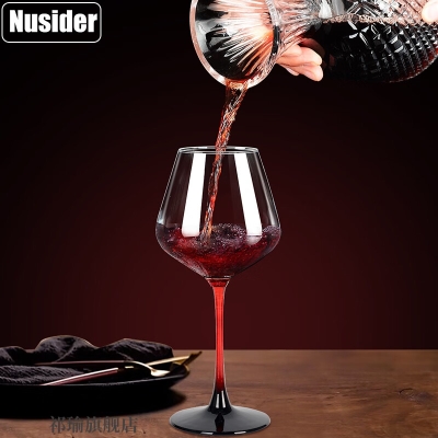 紅酒醒酒器怎么用?-第1張圖片