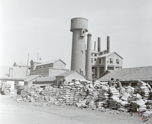 赤峰老三食品廠地址電話號(hào)碼-第1張圖片
