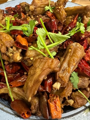 赤峰市悅賓食府電話號碼-第1張圖片