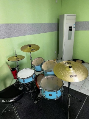 赤峰賣架子鼓老師電話號碼-第1張圖片