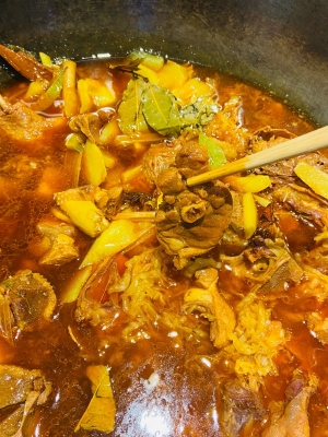 赤峰大鵝藍寶石店地址電話號碼-第1張圖片