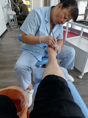 赤峰修腳足療團(tuán)購電話地址查詢-第1張圖片