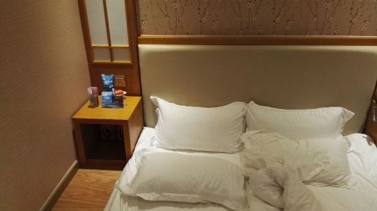 赤峰市紅山維多利酒店電話號碼-第1張圖片