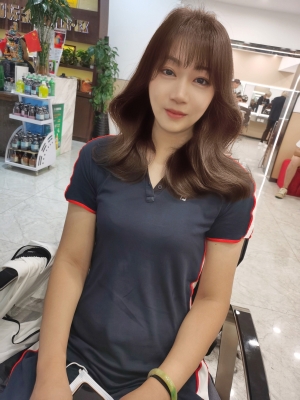 赤峰阿龍美發(fā)電話多少號-第1張圖片