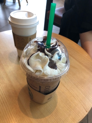 萬悅城星巴克赤峰店電話號碼-第1張圖片