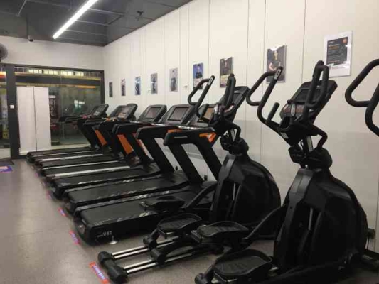 赤峰賣運(yùn)動包的地方電話號碼-第1張圖片