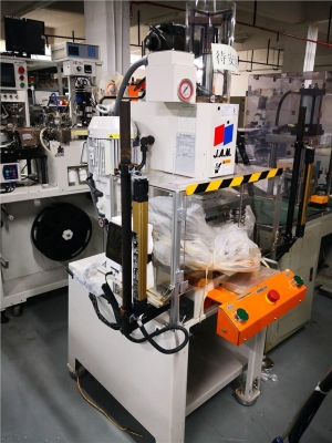 赤峰螺桿壓合機廠家電話號碼-第1張圖片