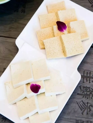 赤峰牛骨頭鍋菜市場(chǎng)電話(huà)號(hào)碼-第1張圖片