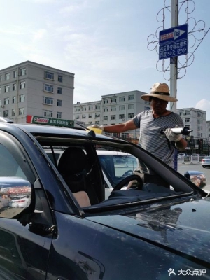 赤峰理發(fā)五道街地址電話是多少-第1張圖片