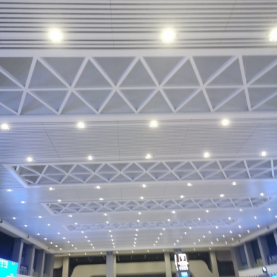 赤峰高鐵站迎賓服務電話號碼-第1張圖片