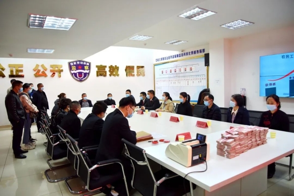 赤峰地區(qū)農(nóng)民工討薪電話號碼-第1張圖片