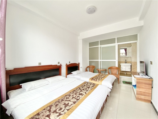 赤峰市白家燒雞店電話號碼-第1張圖片