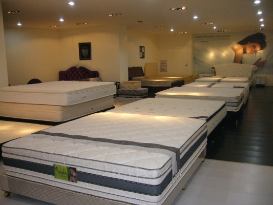 赤峰奧峰床墊子廠家電話號(hào)碼-第1張圖片