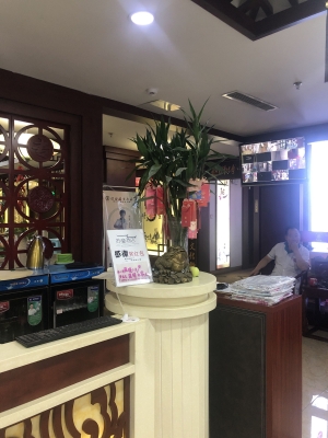 赤峰新天地服裝品牌電話號碼-第1張圖片