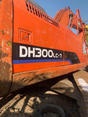 赤峰挖機(jī)市場地址電話查詢號碼-第1張圖片