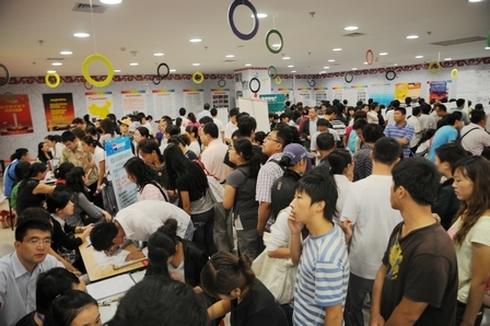 赤峰萬(wàn)達(dá)錦華酒店招聘電話號(hào)碼-第1張圖片