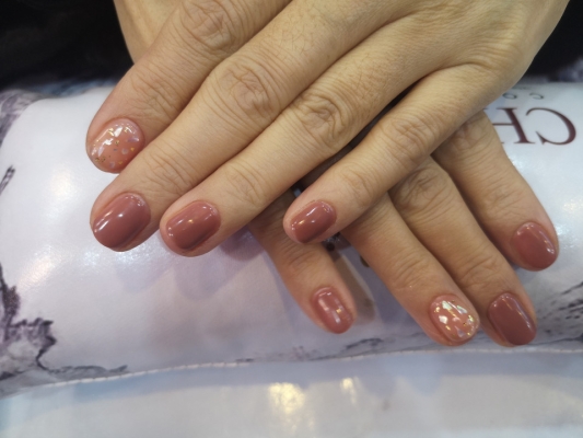 劉陽(yáng)美甲赤峰店地址電話是多少-第1張圖片