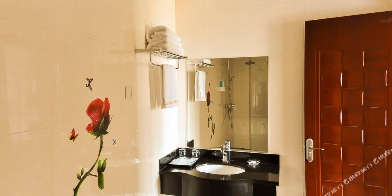 赤峰眾聯(lián)廣場手機店電話號碼-第1張圖片