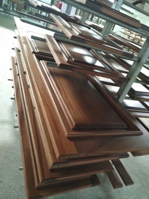 赤峰高光板門板廠家電話號碼-第1張圖片