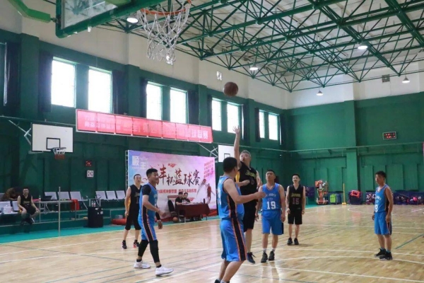 赤峰體育館籃球班電話地址查詢-第1張圖片
