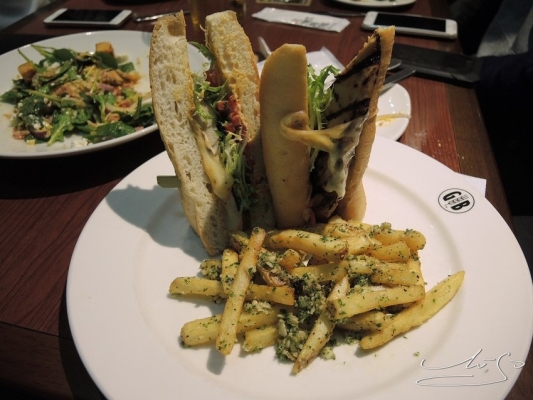 赤峰松山區(qū)蛋糕店電話號碼-第1張圖片