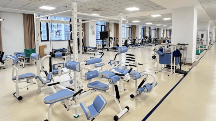 內(nèi)蒙古赤峰官威醫(yī)院電話號碼-第1張圖片