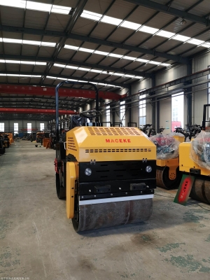 赤峰壓路機(jī)廠家聯(lián)系電話號(hào)碼-第1張圖片