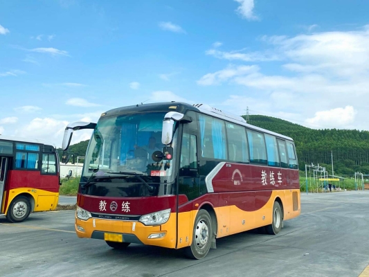 從羊場到赤峰的客車電話是多少-第1張圖片