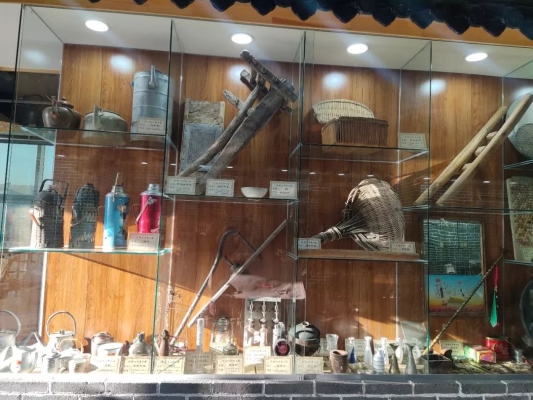 赤峰農(nóng)民工賣古董電話號碼-第1張圖片