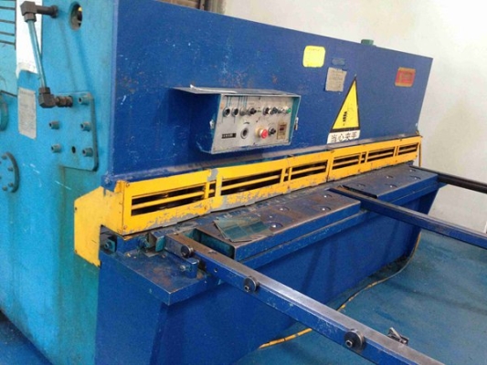 赤峰剪板機批發(fā)電話號碼多少-第1張圖片