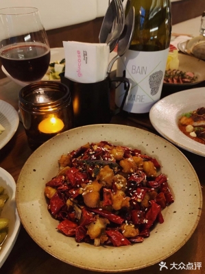 赤峰葡萄酒小酒館電話號碼-第1張圖片