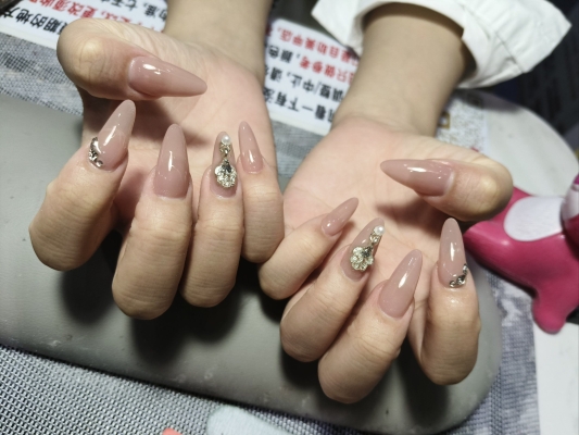 赤峰同城美甲推薦電話多少號(hào)-第1張圖片