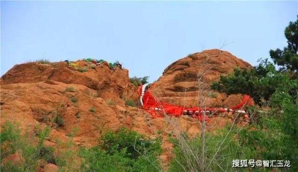 赤峰玉龍石專賣店地址電話號(hào)碼-第1張圖片