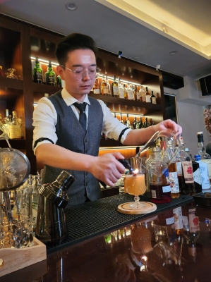 赤峰市云鼎酒吧電話地址查詢-第1張圖片