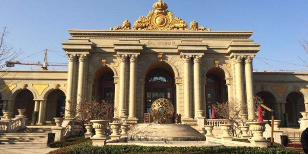 赤峰玉龍國(guó)賓酒店電話多少號(hào)-第1張圖片