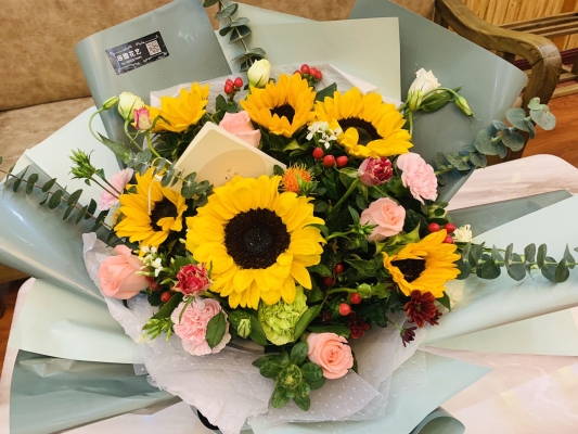 赤峰花甸花藝店地址電話號(hào)碼-第1張圖片