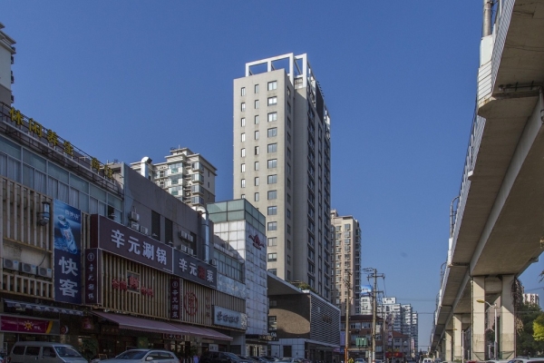 赤峰租賃商務(wù)中心電話是多少號(hào)-第1張圖片