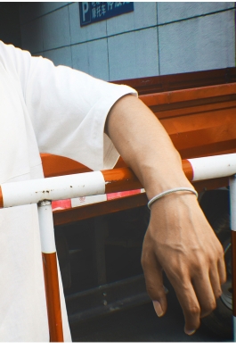 赤峰萬達(dá)diy手鏈店電話號碼-第1張圖片