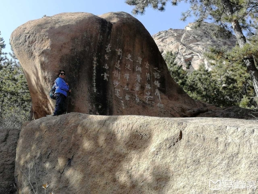 赤峰石窟風(fēng)景區(qū)電話號(hào)碼是多少-第1張圖片