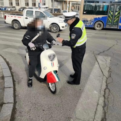 宗旗車(chē)輛赤峰銷(xiāo)售電話(huà)是多少號(hào)-第1張圖片