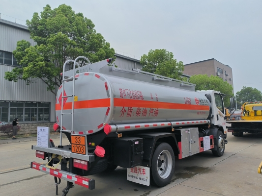 赤峰北方加油車電話是多少號(hào)-第1張圖片