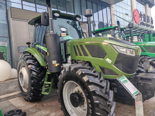 赤峰常發(fā)拖拉機總代理-第1張圖片