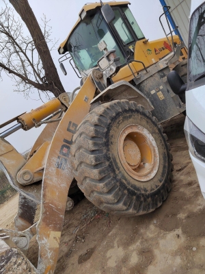 赤峰賣(mài)鏟車(chē)電話(huà)-第1張圖片