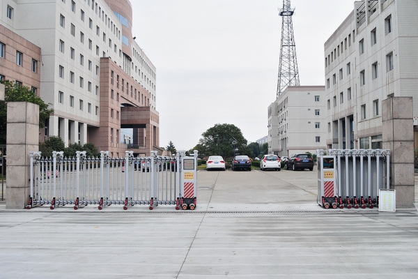 赤峰市門業(yè)有限公司-第1張圖片