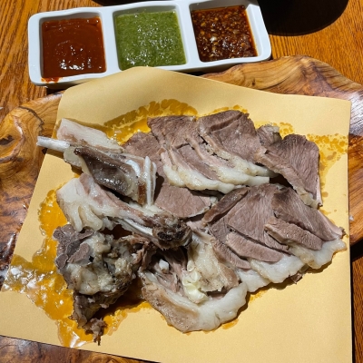 赤峰蒙鄉(xiāng)情鮮牛肉店電話號碼-第1張圖片