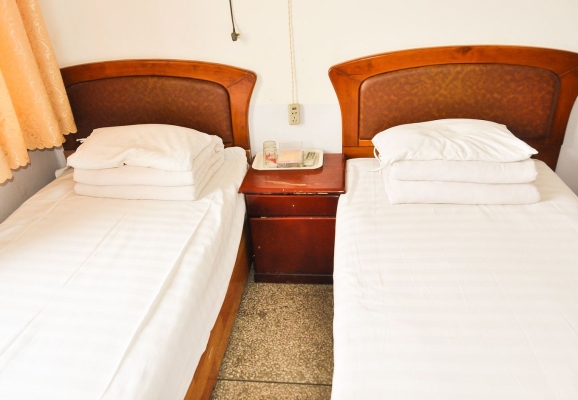 赤峰平莊紅娘店電話(huà)號(hào)碼查詢(xún)-第1張圖片