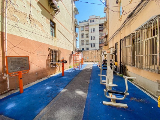 赤峰二手泳池電話多少啊-第1張圖片