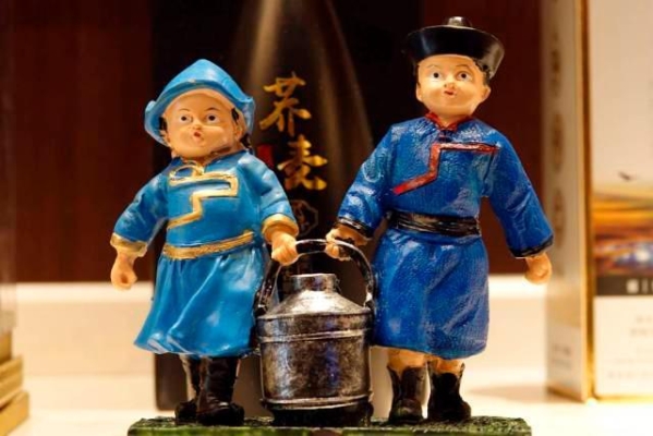 赤峰馬頭琴保養(yǎng)電話是多少號-第1張圖片