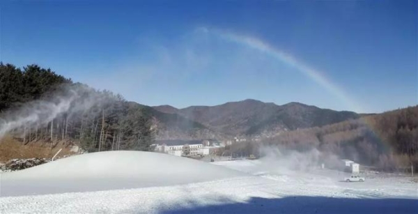 赤峰南山溜冰場(chǎng)地址電話號(hào)碼-第1張圖片