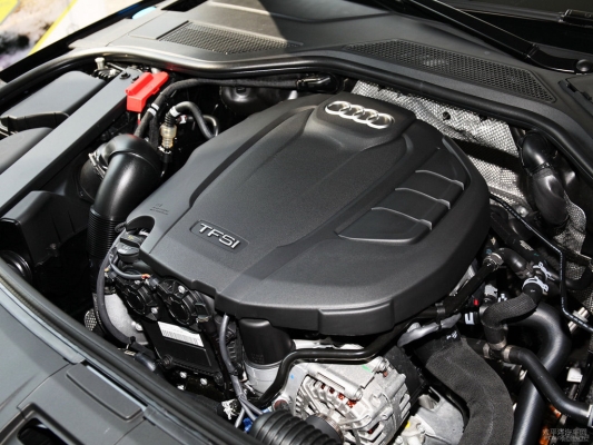 赤峰修奧迪發(fā)動(dòng)機(jī)電話號(hào)碼-第1張圖片